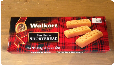 Schotse boodschappen in de Schotse winkel van The World of Scotland in 's-Gravendeel