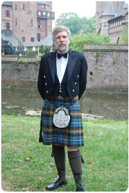 kilt huren doe je bij de schotse winkel in 's-Gravendeel