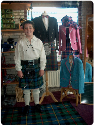Schotse boodschappen in de Schotse winkel van The World of Scotland in 's-Gravendeel